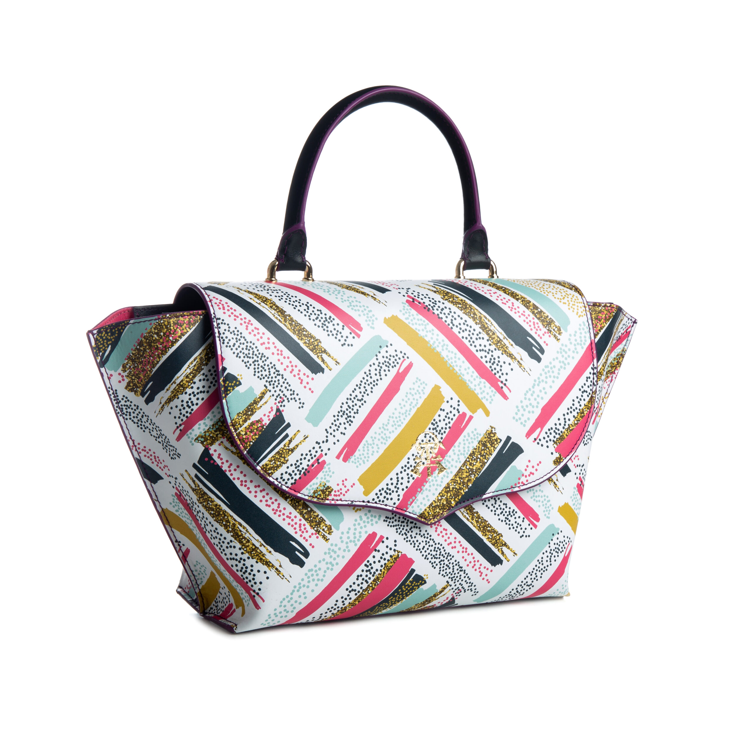 FALL- WINTER 2020
ALEF LUXURY BAGS: I HAVE A DREAM