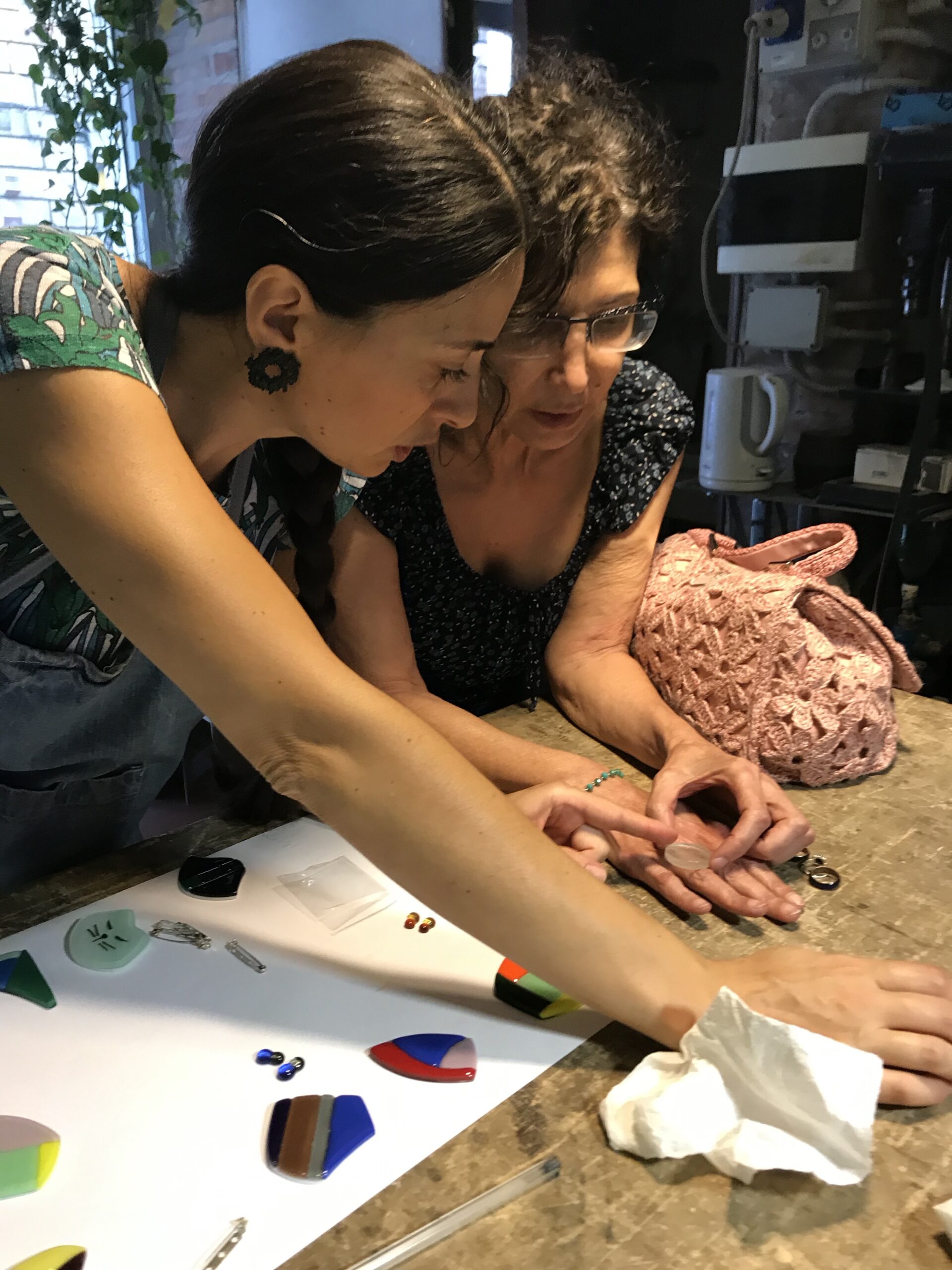 Il vetro nel cuore, Emanuela